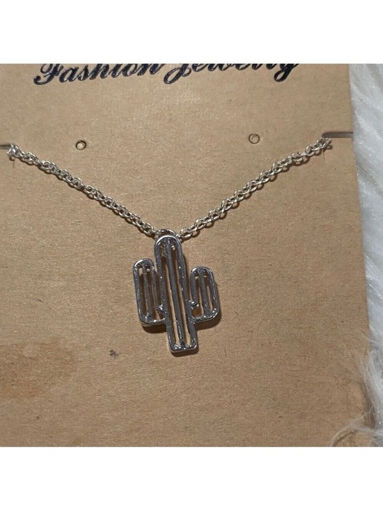 Fashion Jewelry Jewelry - Fashion Jewelry Silver cactus Pendant Necklace